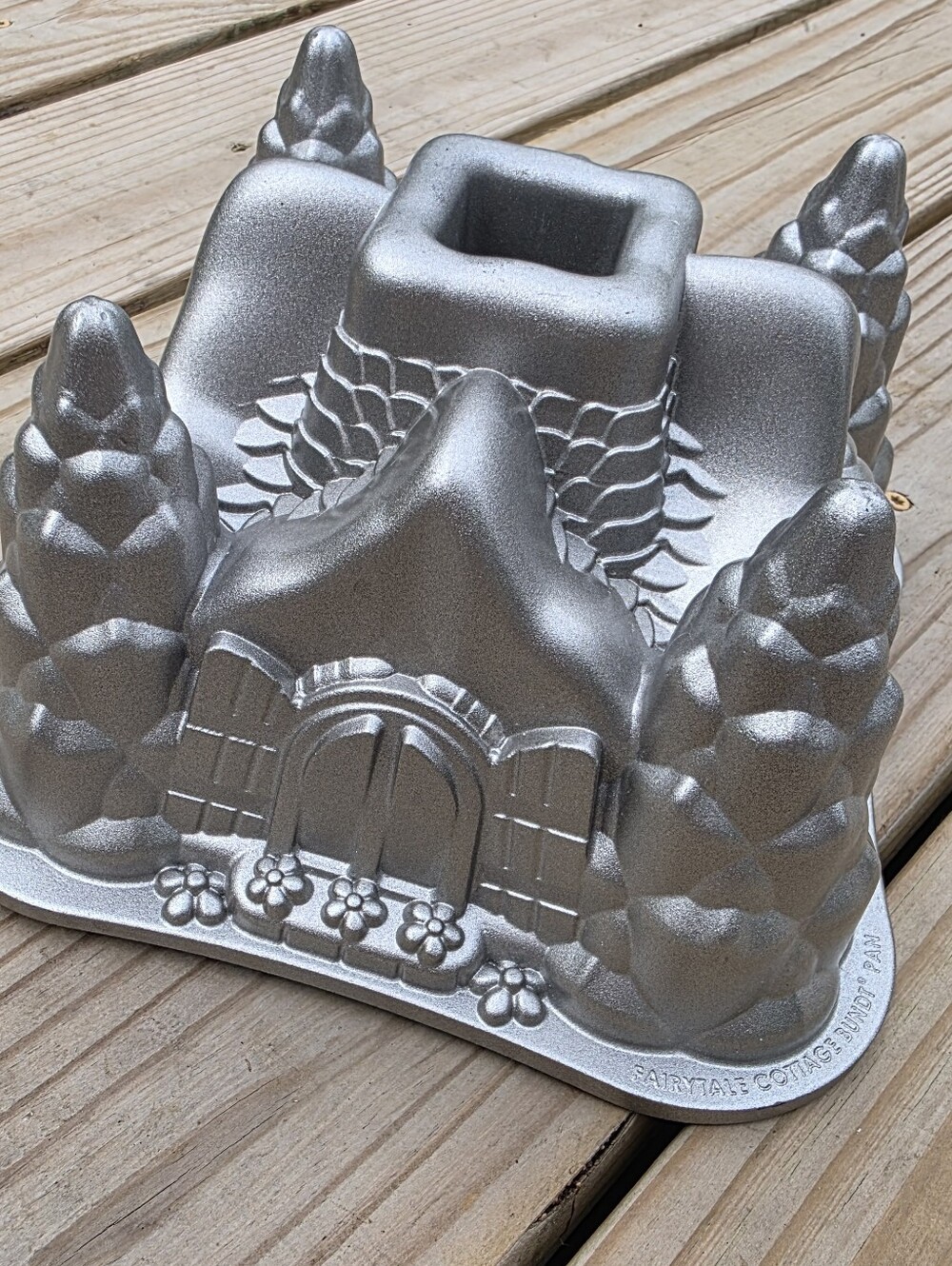 Nordic Ware Fairytale Bundt Cake Pan